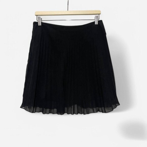Express pleated black chiffon skirt Size 5 / 6 - Picture 2 of 5